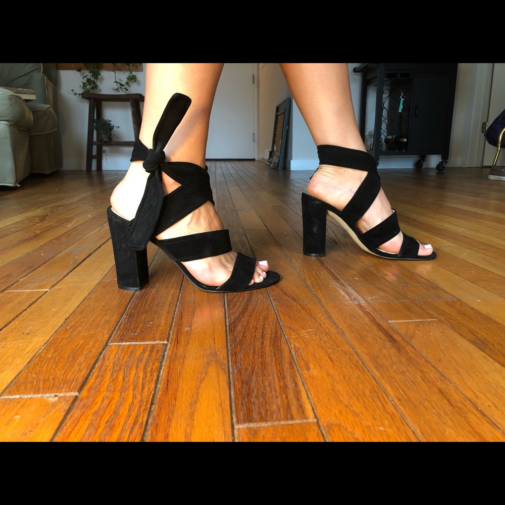 Wrap-up black suede heel sz 9 - Picture 4 of 7